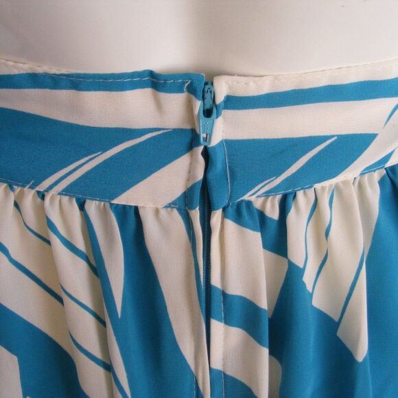 Le Jupe Midi Skirt, 25", VINTAGE, Blue Rayon, Wide waist band - Picture 8 of 10